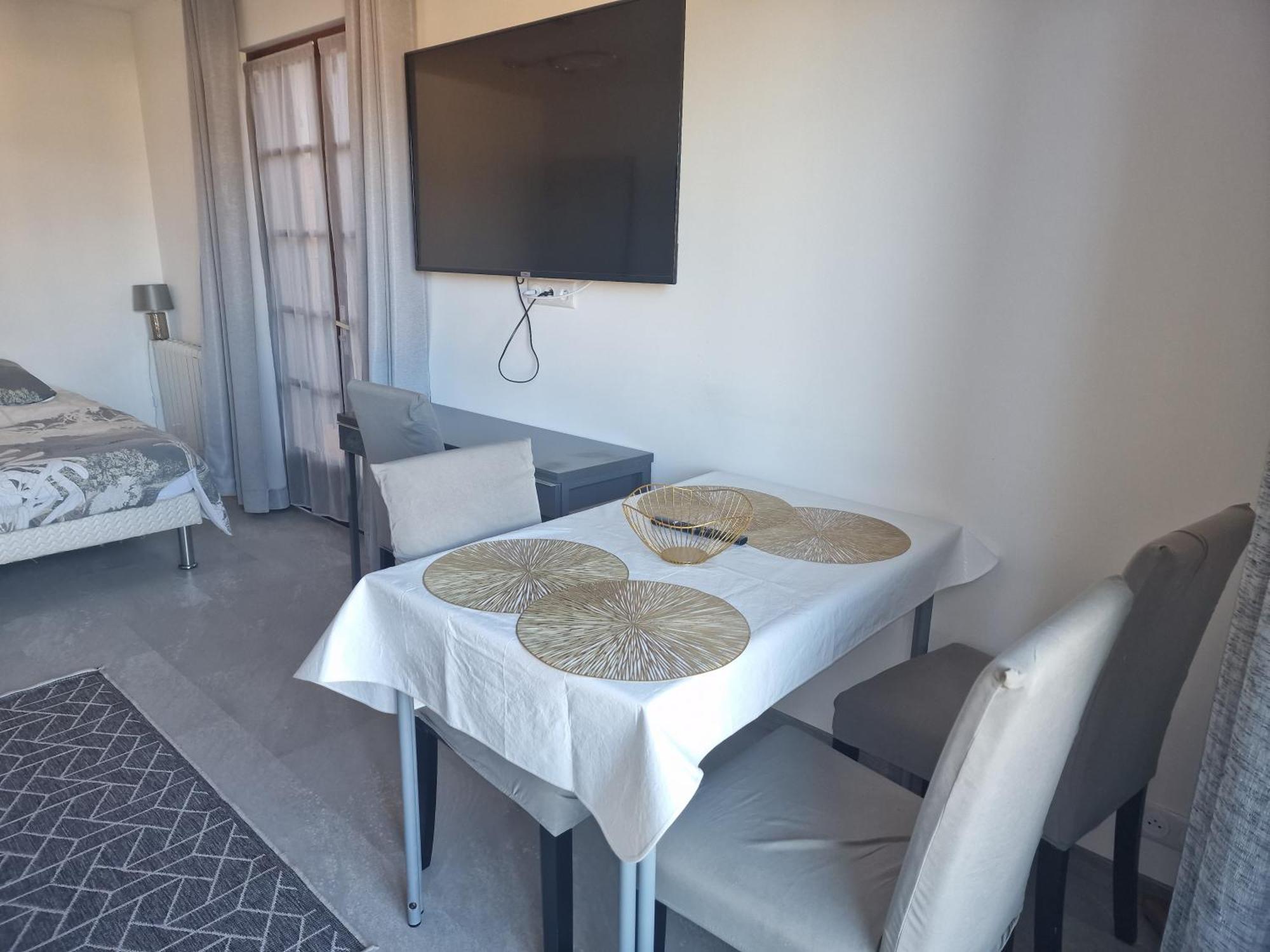 Ravissant Appartement Saint-Raphael Piscine Oda fotoğraf